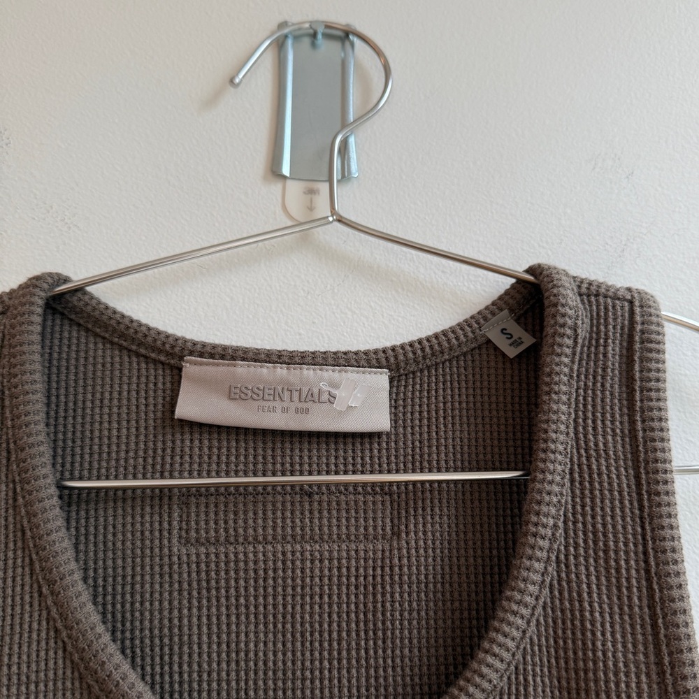 Fear of God Essentials Tank Top 'Wood' Number 77 Brown Racerback Ribbed Small - Picture 4 of 6